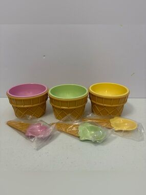 Vintage AVON Sweet Scoops - Ice Cream Cone Bowl Set- 3 Bowls & 3 Matching Spoons